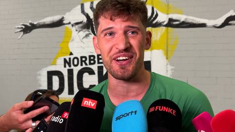 Borussia Dortmund hat Mats Hummels offiziell verabschiedet. Gregor Kobel und Niko Kovac sprechen darüber, wie sie ihn an diesem besonderen Tag wahrgenommen haben.