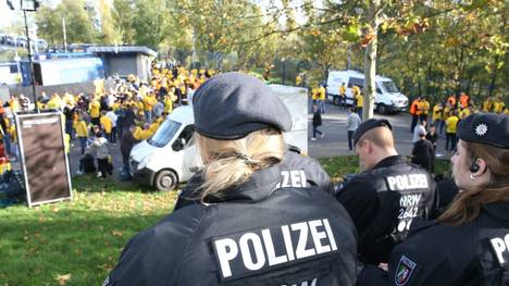 Illegales Fußballturnier wird von Polizei gestoppt