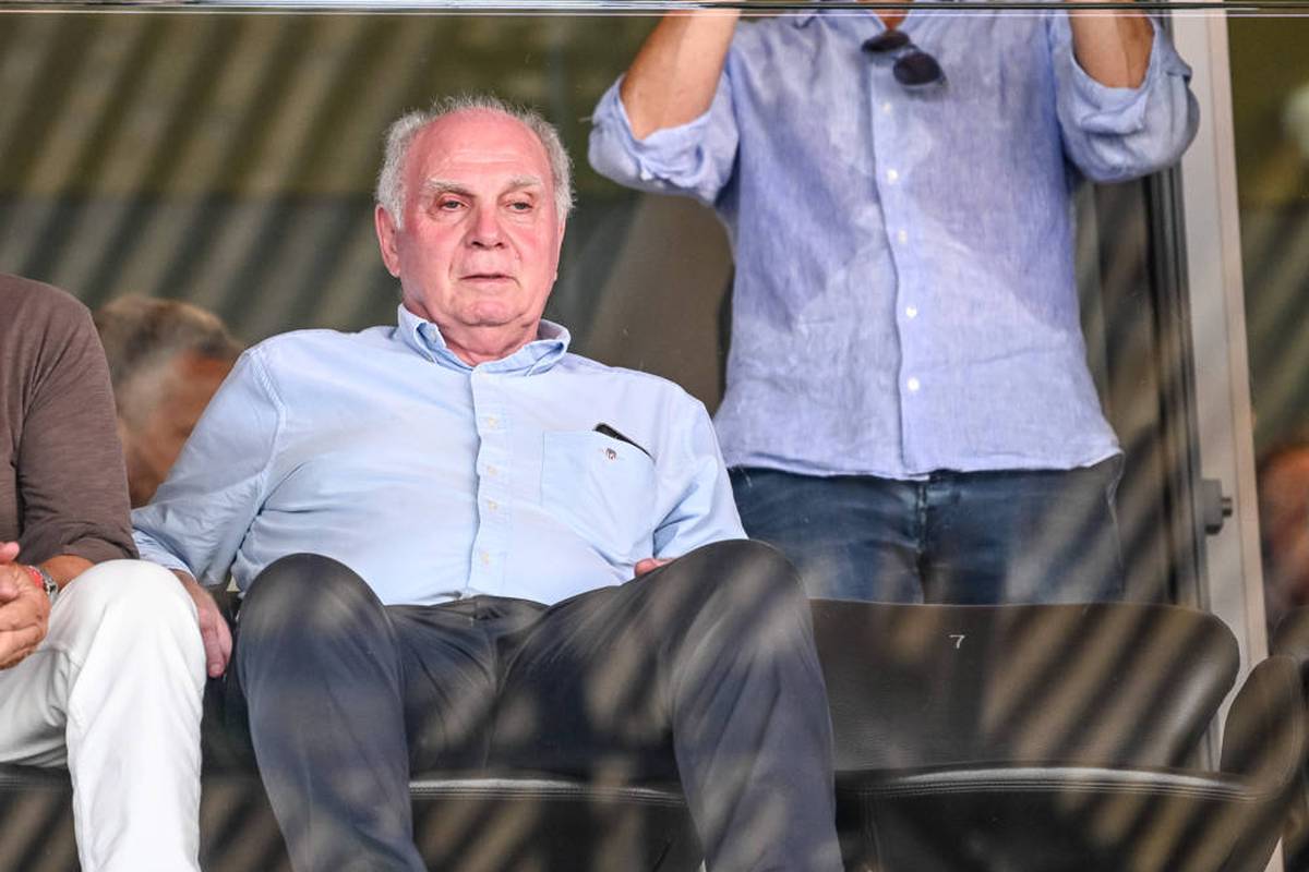 Hoeneß zeigt sich erstmals seit Krankenhaus-Aufenthalt