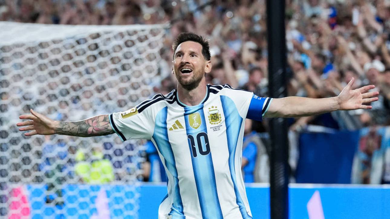 Messi zieht mit Klose gleich