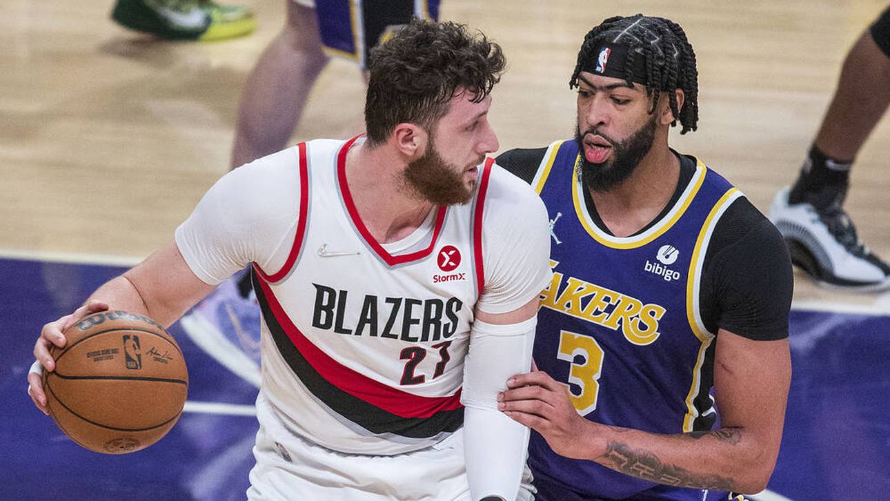 NBA-Star wirft Fan-Handy weg