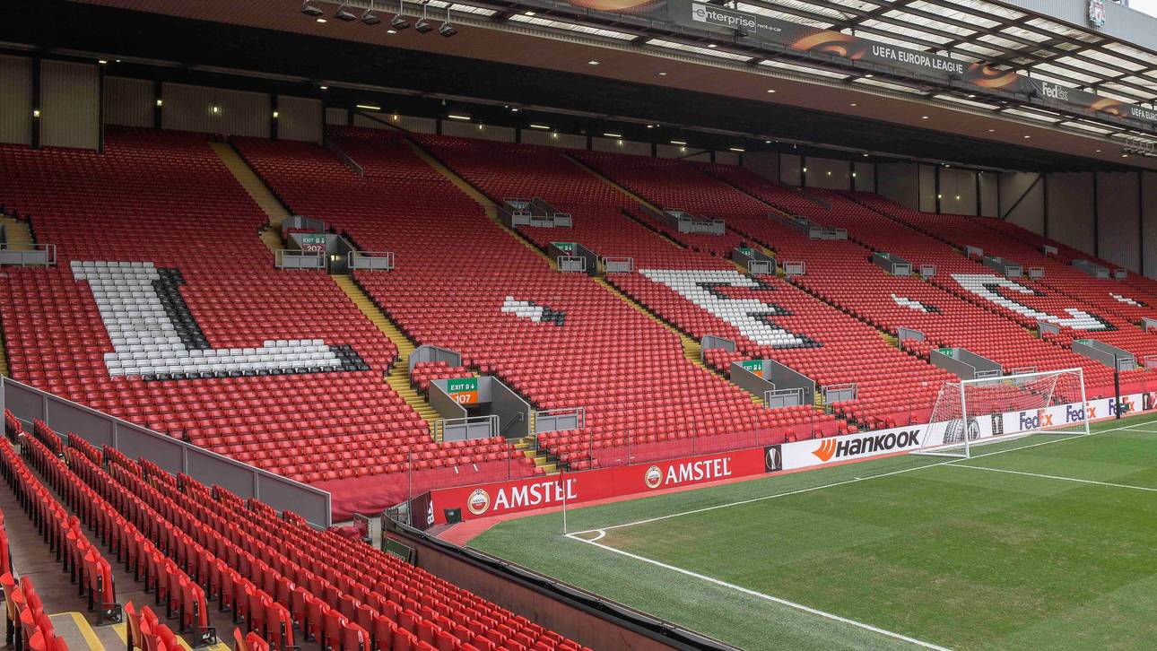 Bauarbeiter spielt Streich in Anfield