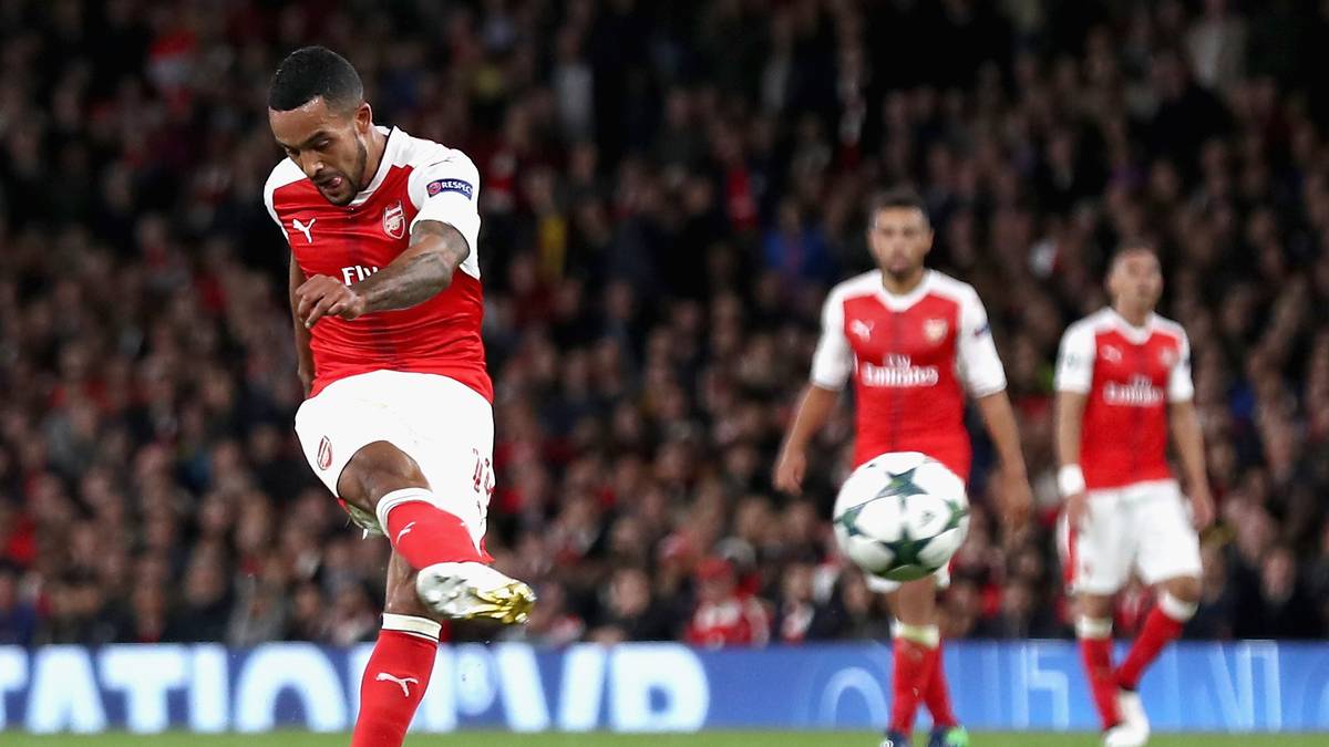 MITTELFELD: THEO WALCOTT: Der englische Nationalspieler spielt eine überzeugende Saison. Schnell, dribbelstark, torgefährlich. Vorsicht Bayern, Vorteil Arsenal: 9:5