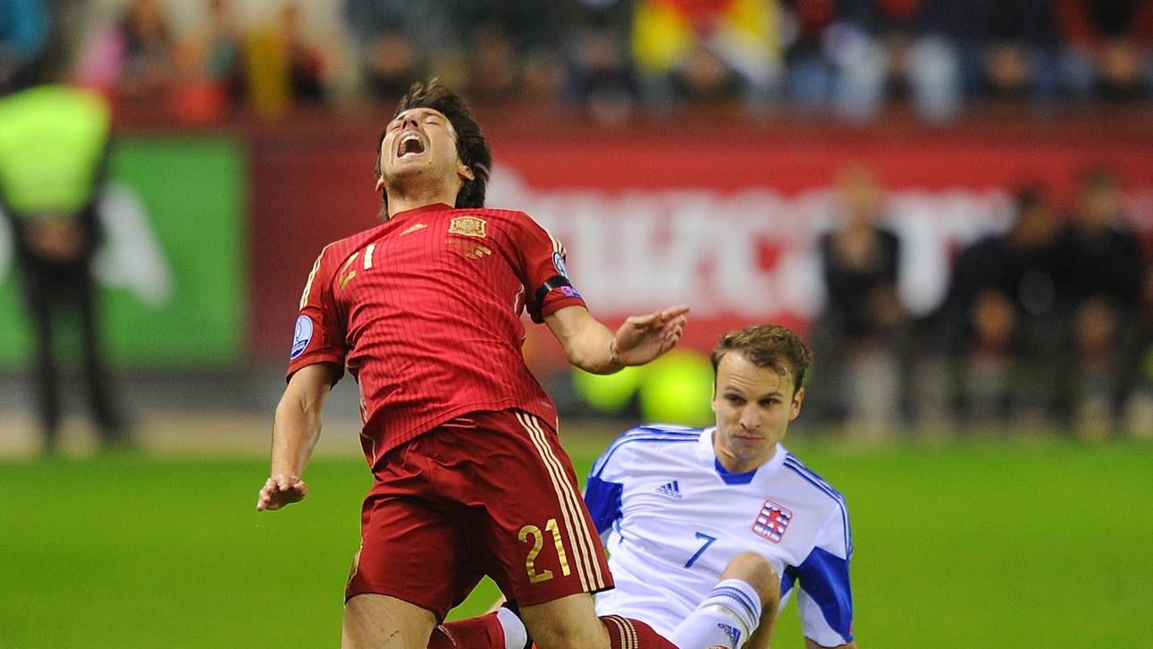 Spain v Luxembourg - UEFA EURO 2016 Qualifier
