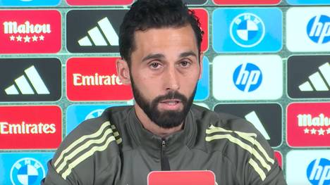 Real Madrid versinkt nach der zweiten titellosen Saison im Chaos. Vor dem Clasico gegen den FC Barcelona versucht Trainer Álvaro Arbeloa, die Brände zu löschen und die Wogen zu glätten.