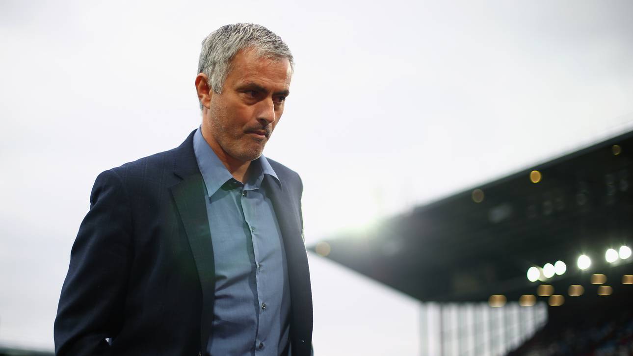 Sperre für Chelseas Coach Mourinho