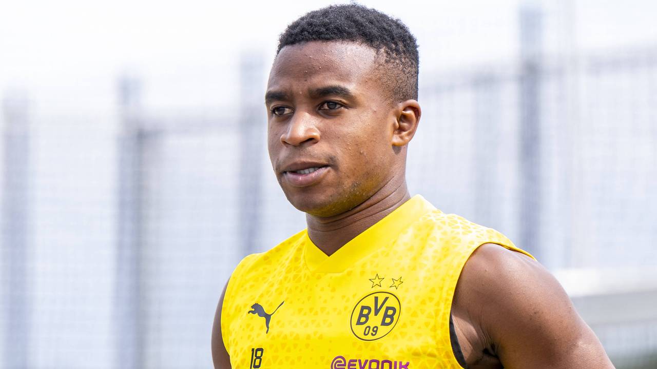 Borussia Dortmund: Youssoufa Moukoko erhält Fritz-Walter-Medaille in Gold