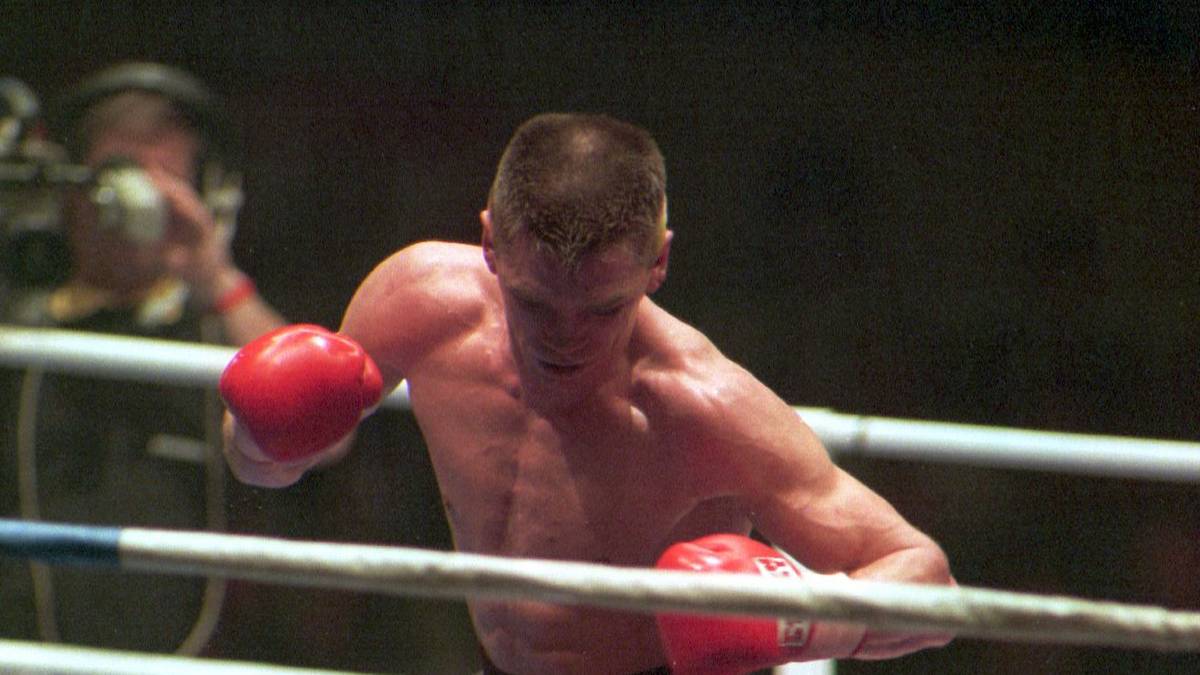 Selbst die Kommentatoren des verantwortlichen britischen TV-Senders sehen Rocchigiani eigentlich vorne. Auch der anschließende Versuch, im Kampf gegen Frederic Seillier zum zweiten Mal Europameister zu werden, scheitert