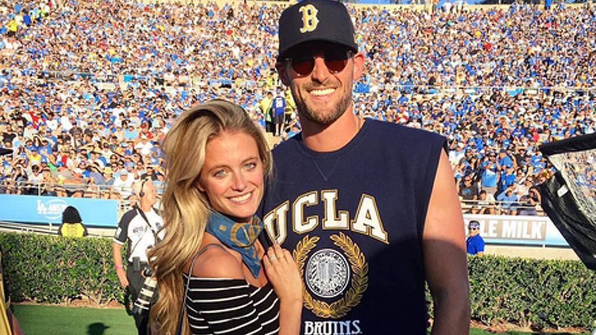 Kevin Love, Power Forward der Cavs, ist mit Supermodel Kate Bock liiert. Hier besuchen die beiden ein Football-Match