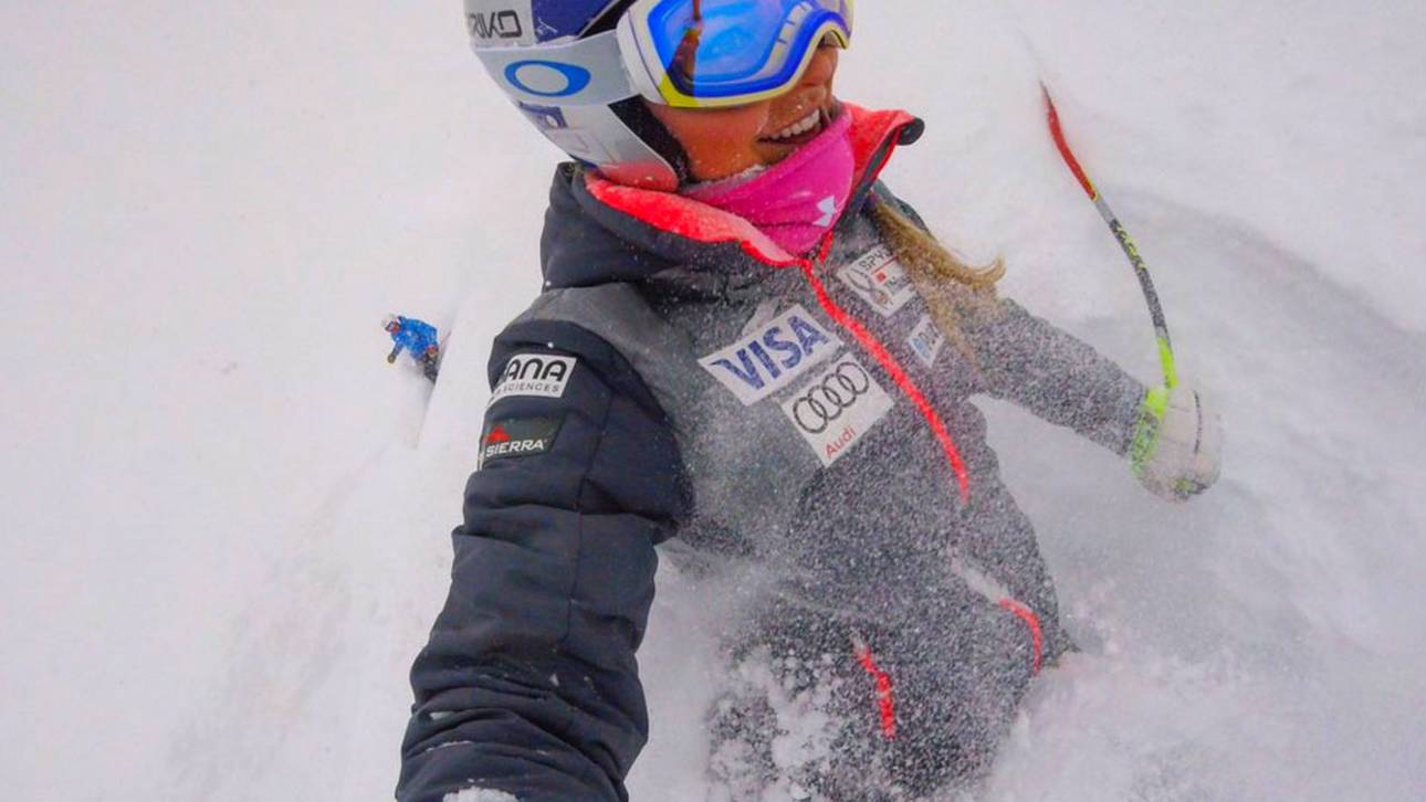 Abfahrt abgesagt, Vonn genießt Tiefschnee