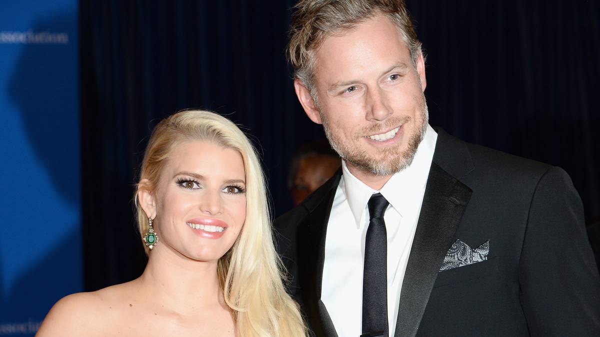 JESSICA SIMPSON/ERIC JOHNSON: Jessica Simpson ist in den USA ein absoluter Superstar und Traum vieler Männer. Geangelt hat sie sich aber der ehemalige NFL-Spieler Eric Johnson. Die beiden sind seit 2014 verheiratet und haben eine Tochter und einen Sohn