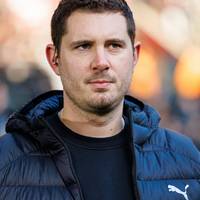 Sportdirektor Nils Schmadtke sieht den Fußball-Bundesligisten Borussia Mönchengladbach nach dem XXL-Umbruch im Sommer auf dem richtigen Weg.