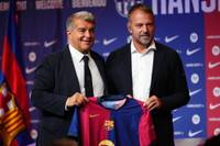 Hansi Flick hatte vor zwei Wochen die Arbeit beim FC Barcelona aufgenommen. Nun stellt sich der ehemalige Bayern-Coach erstmals der Presse.