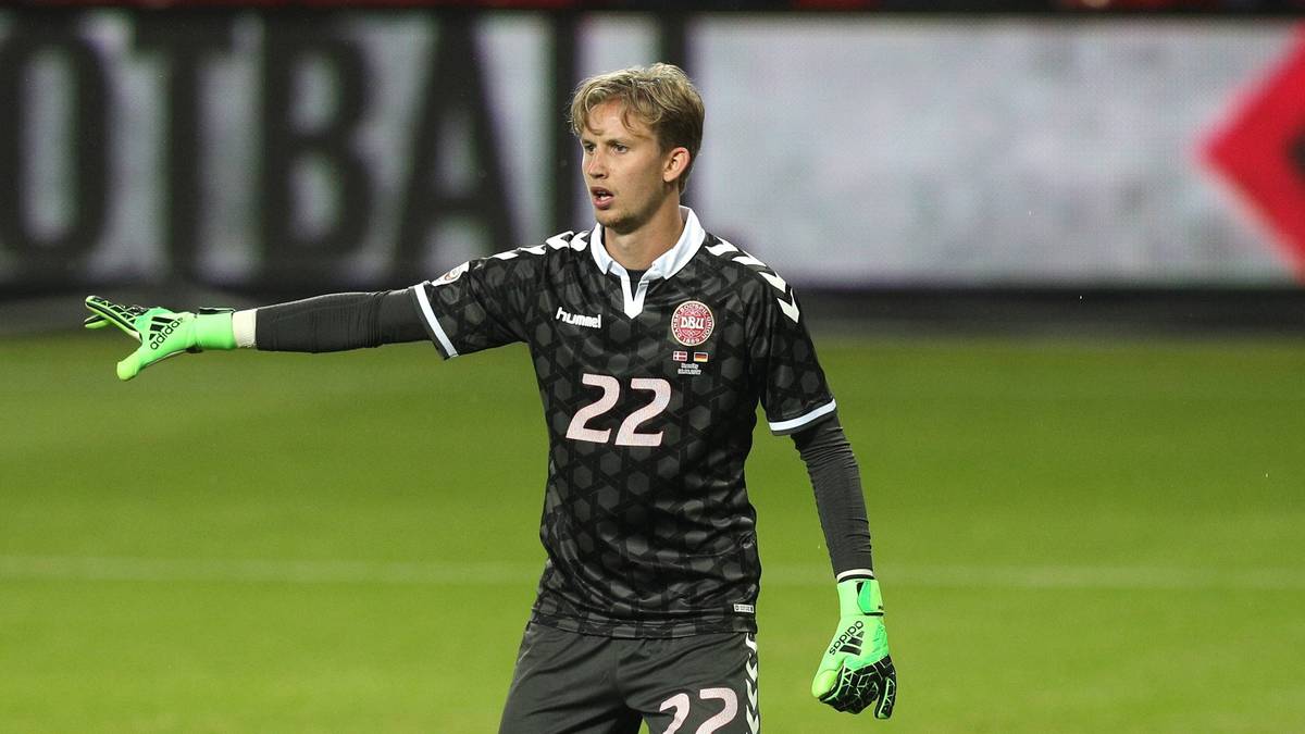 NEUER TORWART: Der dänische Nationalkeeper Frederik Rönnow soll Hradecky vergessen machen. Der 25-Jährige kommt für 2,8 Millionen Euro von Bröndby IF
