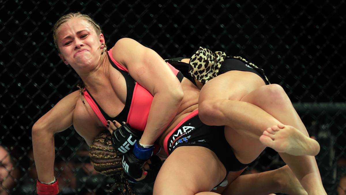 VanZant kann auch anders. Sie ist der aufkommende Star der Ultimate Fighting Championship (UFC). Hat sie einmal eine Gegnerin im Haltegriff, kommt diese daraus meist nicht mehr heraus