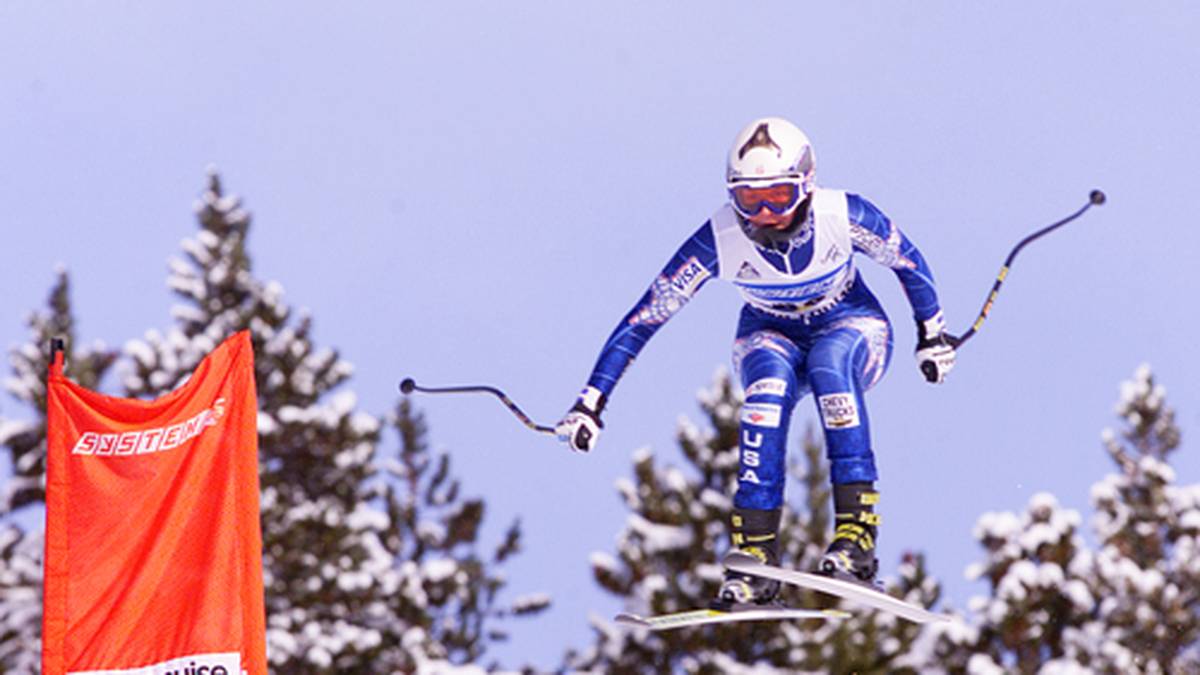 Mit Platz 26 holt sie Ende 2001 ihre ersten Weltcuppunke beim Super-G von Val-d'Isere. Belohnung dafür sind die Olympischen Spiele 2002 in Salt Lake City