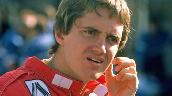 PLATZ 8: Eddie Cheever debütiert 1978 im Alter von 20 Jahren mit dem Team Theodore Racing. Im Anschluss fährt der US-Amerikaner elf Jahre lang in der Königsklasse ehe er sich in Richtung der Indy Car Serie verabschiedet. In seinem letzten Rennen landet er im Arrows noch einmal auf dem Podium
