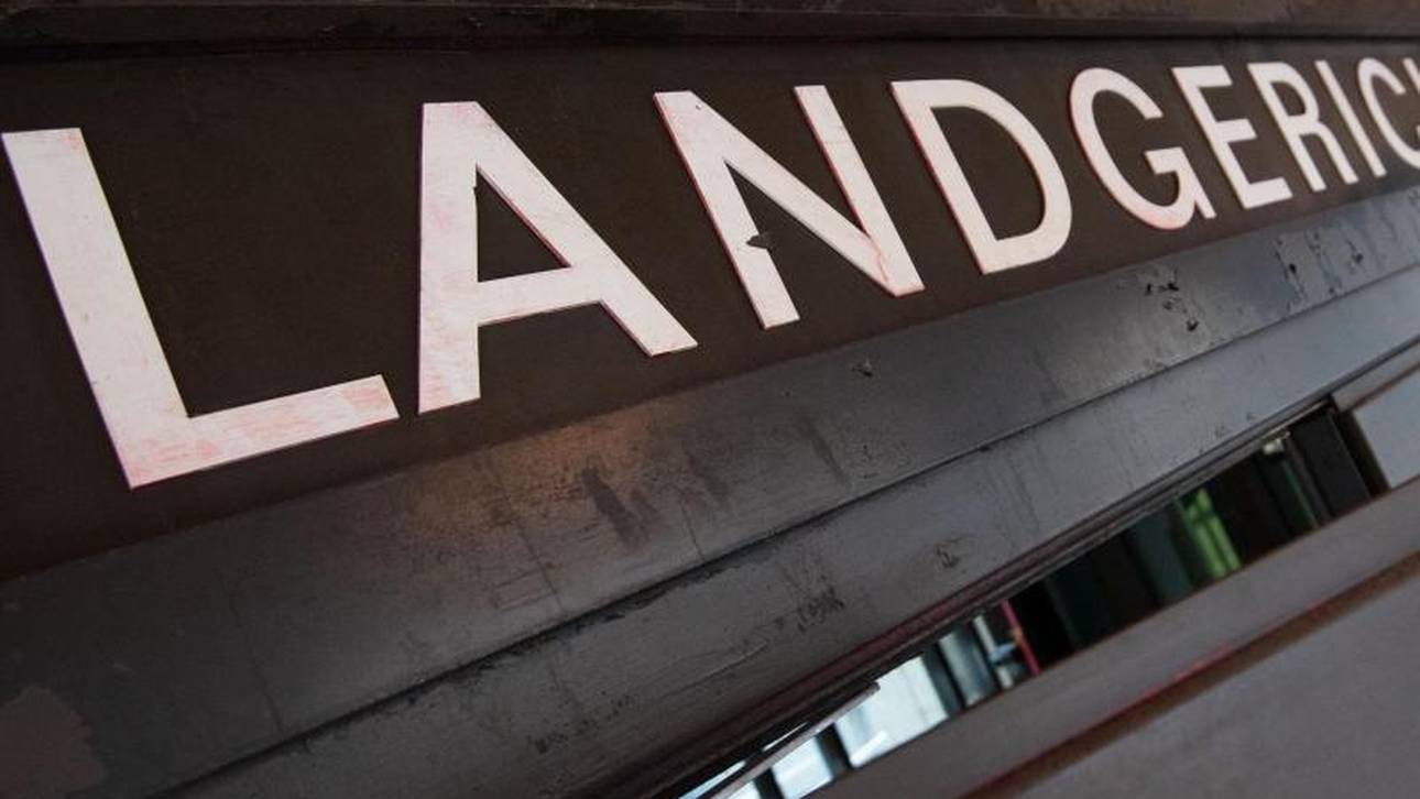 Gegenverkehr-Crash: Fahrer haftet