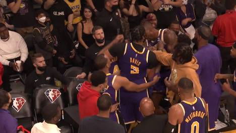 Die Los Angeles Lakers werden den hohen Erwartungen in dieser Saison noch nicht gerecht. Nach zwei Niederlagen zu Saisonbeginn scheint sich teamintern bereits Unzufriedenheit breitzumachen.  