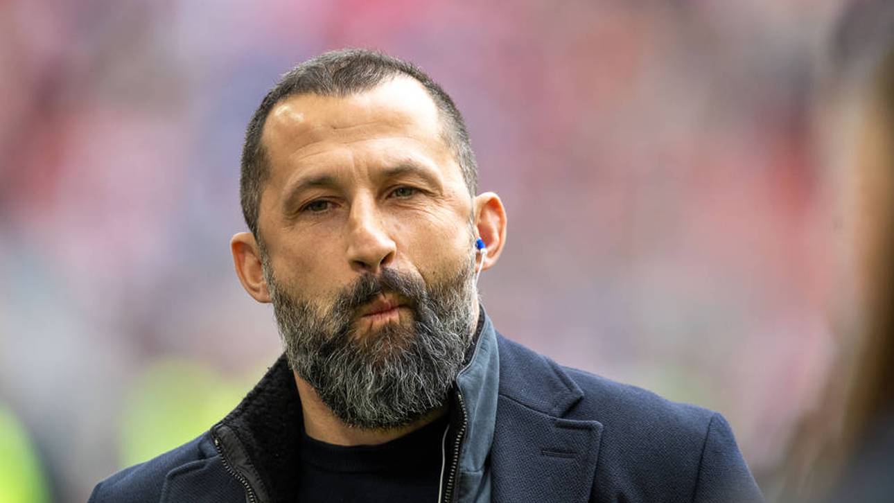 Salihamidzic mit Hinweis an Pavard