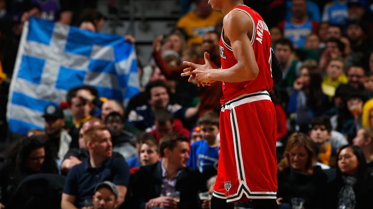 Giannis Antetokounmpo hat griechische Unterstützung dabei