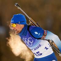 Die Vorbereitung auf die neue Biathlon-Saison läuft bereits auf Hochtouren. Doch für zwei Ex-Biathleten spielt das keine Rolle mehr. Das Paar feiert seine Hochzeit in den französischen Bergen.