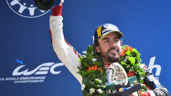 Alonso feiert Sieg in Le Mans