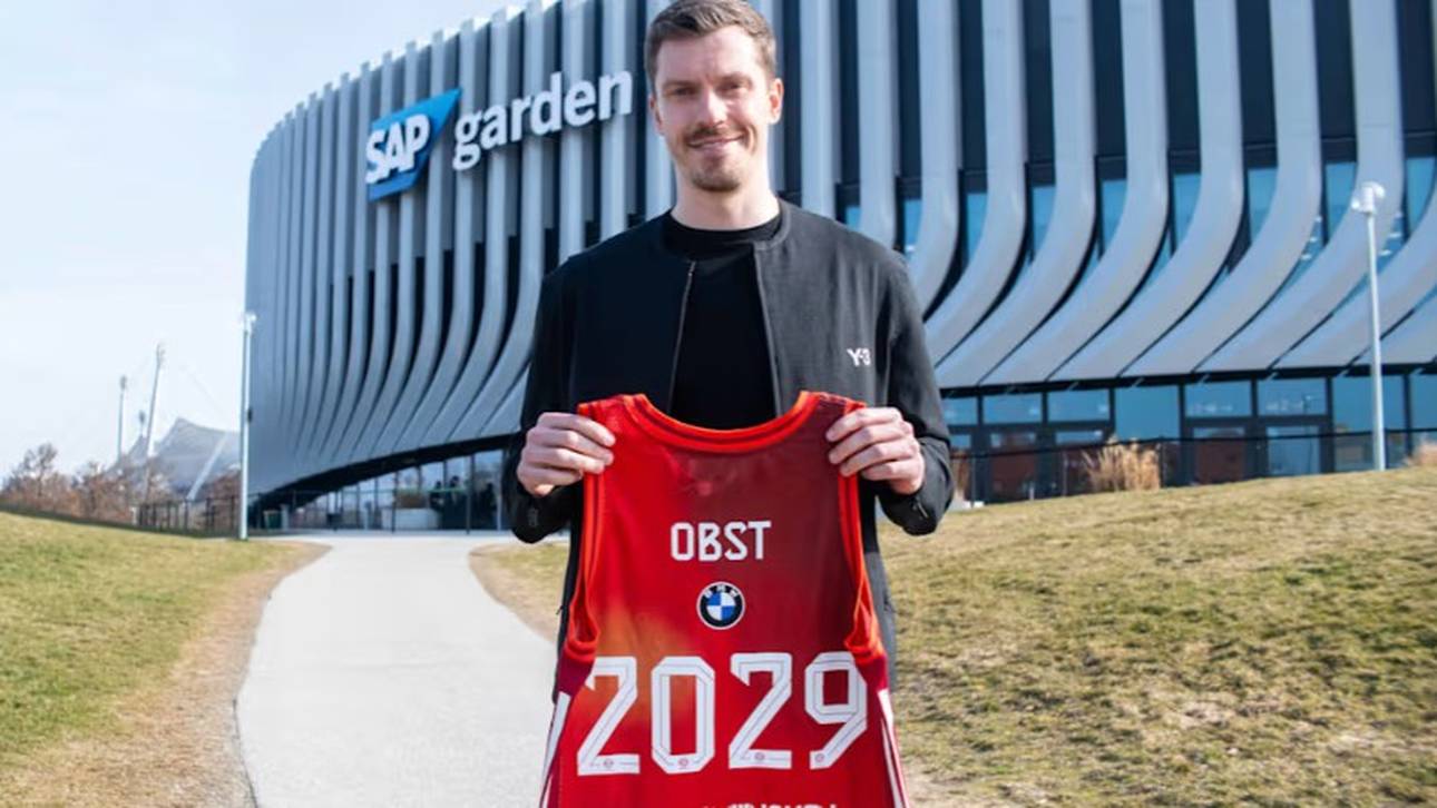 Hier verkündet Bayern-Star Obst seine Vertragsverlängerung