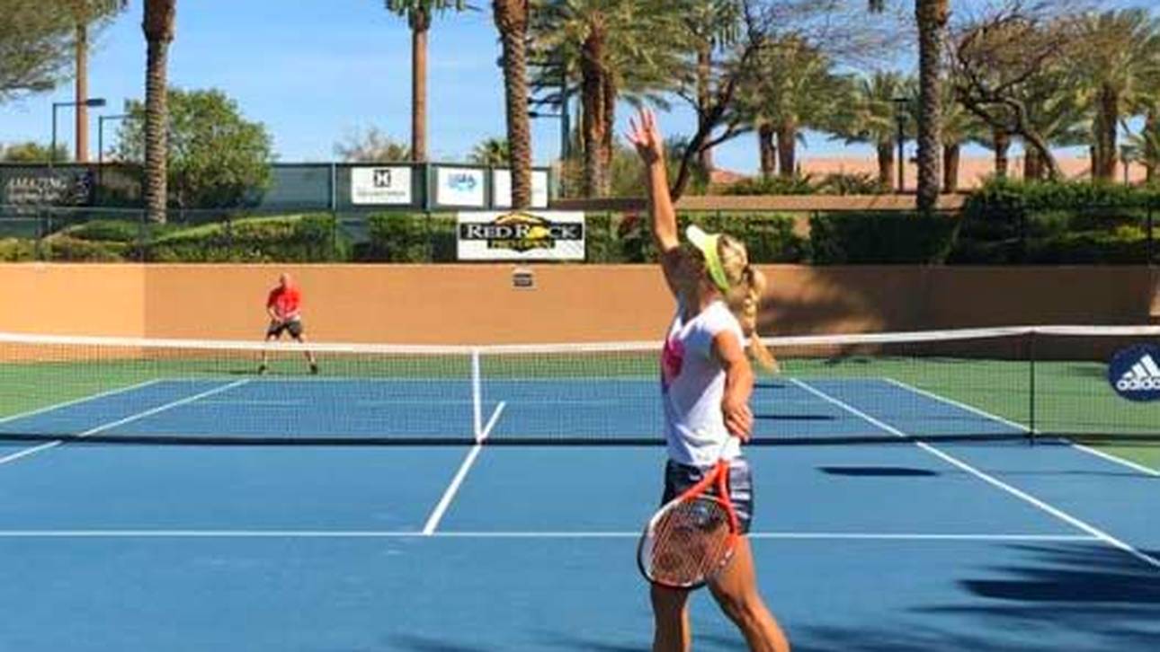 Graf und Agassi machen Kerber fit