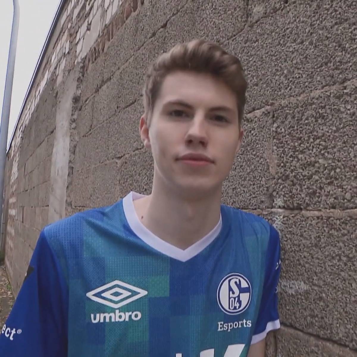 Virtual Bundesliga: eSportler Tim Latka im Profil