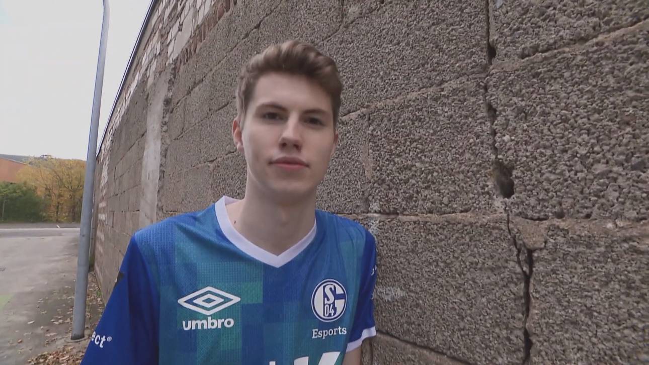 Virtual Bundesliga: eSportler Tim Latka im Profil