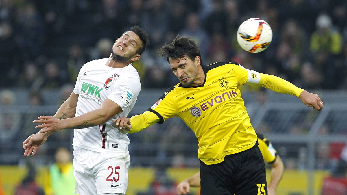 PLATZ 2: Mats Hummels (r., Borussia Dortmund, Innenverteidiger) - gewonnene Zweikämpfe: 70,28 Prozent