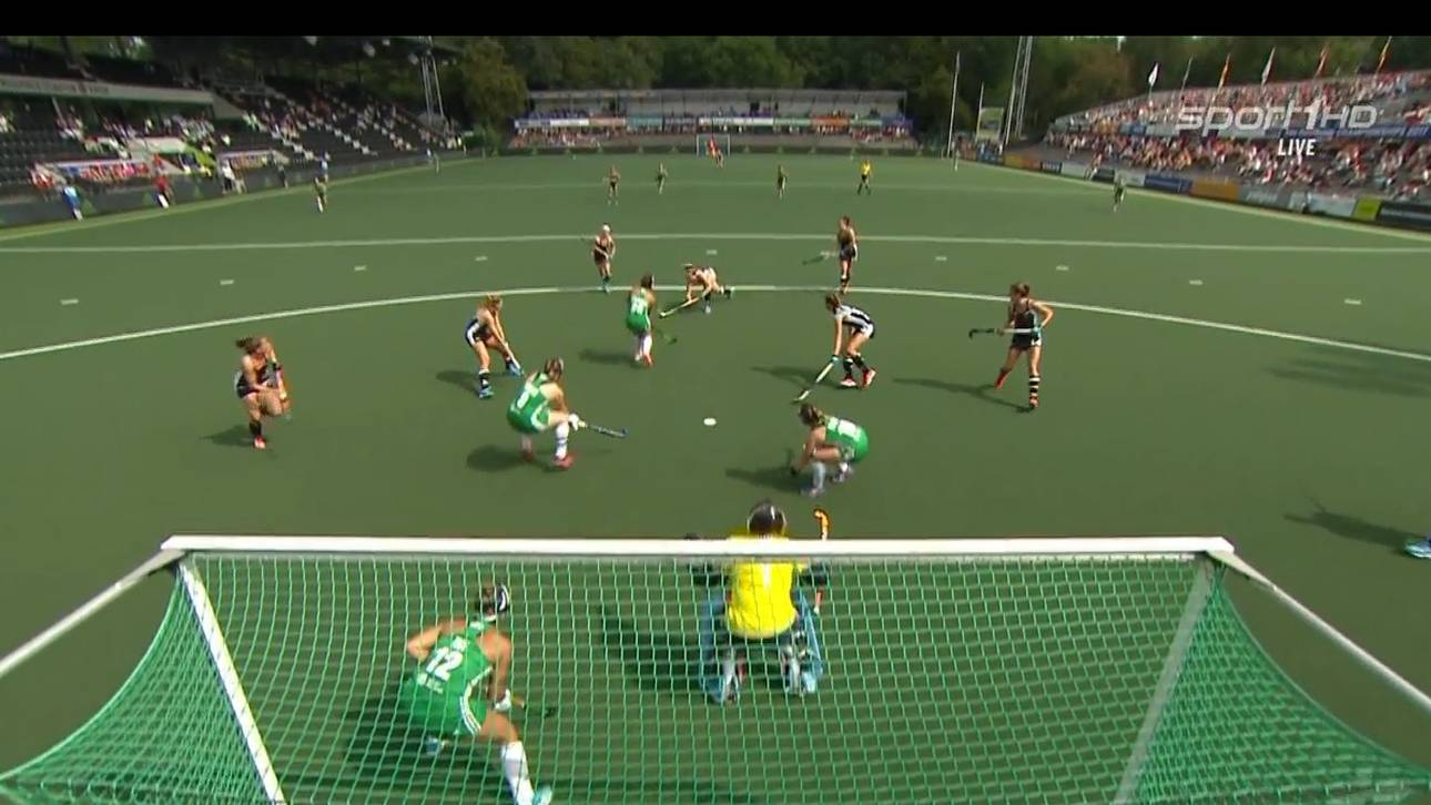 Hockey-Damen stürmen auf Platz eins