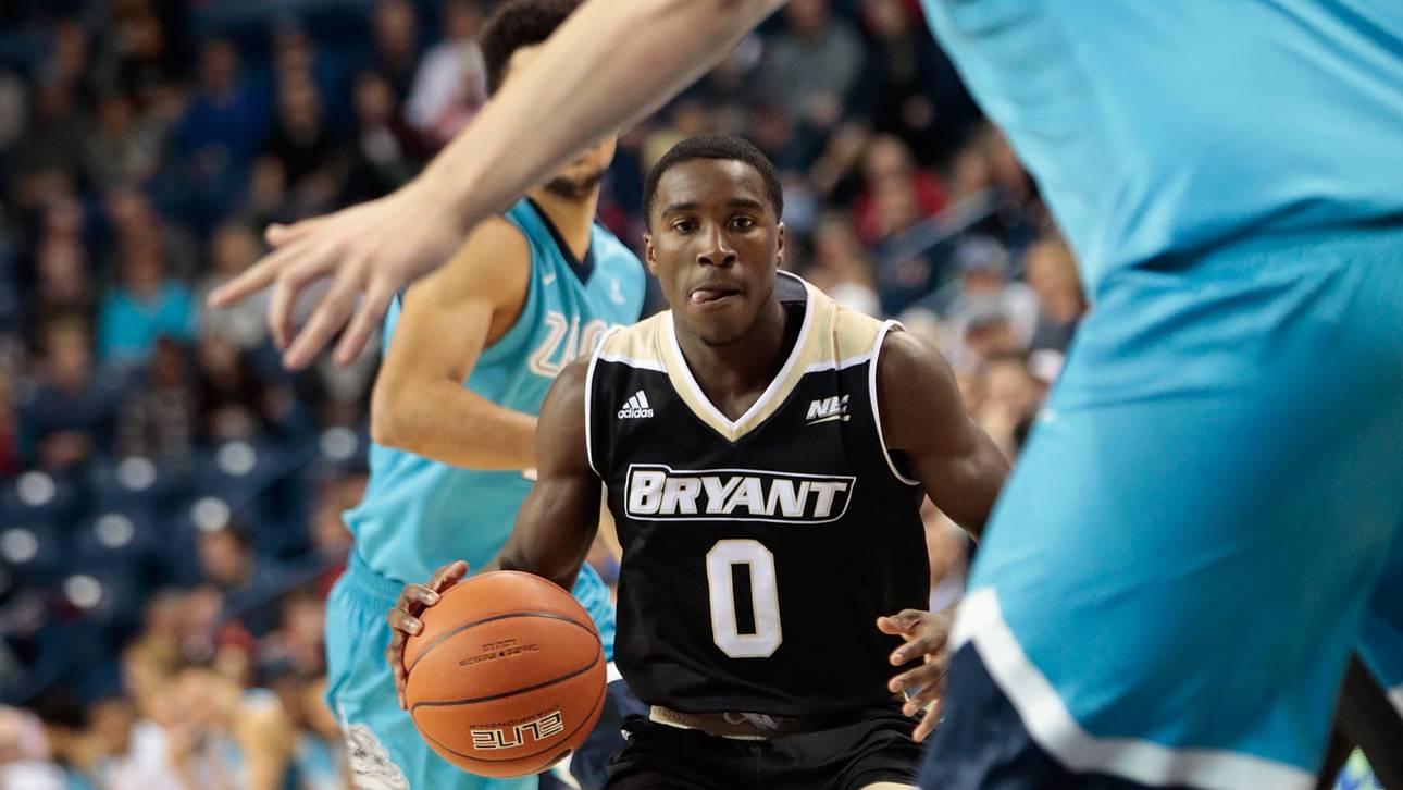 College-Spieler mit Mega-Dummheit