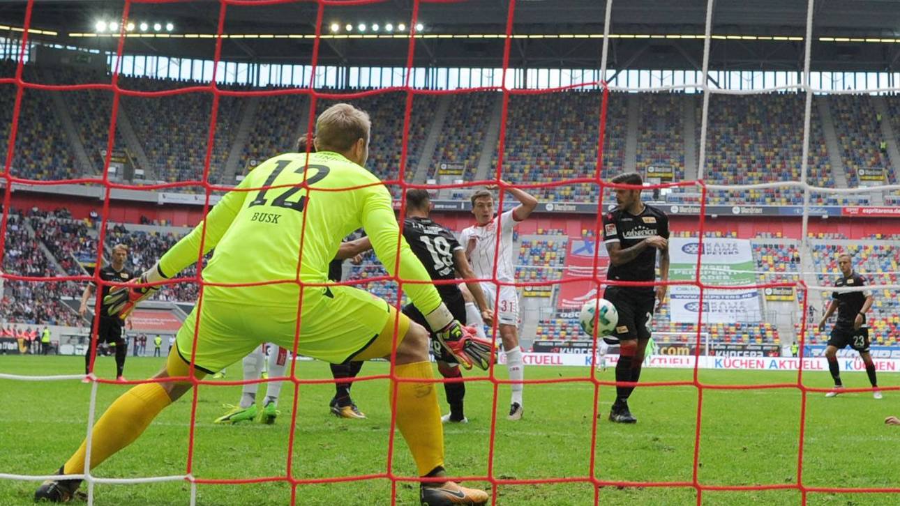 Später Doppelschlag rettet Fortuna