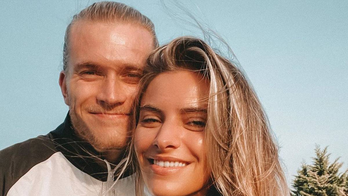 "Der ein oder andere Sportjournalist ist manchmal einfallsreicher als ein Redakteur einer Daily Soap. Dabei dachte ich, wir sind mit einigen wöchentlichen Wurschtblättern genug bestraft, aber auch ich lerne nicht aus.
Im Übrigen würde ich mir die ein oder andere Party mehr mit ihm wünschen 
Ein Prost auf den Qualitätsjournalismus!" Damit dürften die Gerüchte um eine Trennung wohl verstummt sein
