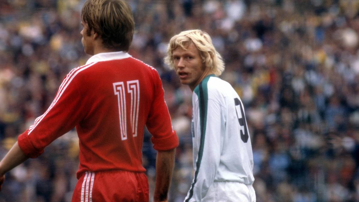 Kalle del Haye beim Duell der Gladbacher gegen die Bayern im Jahr 1977