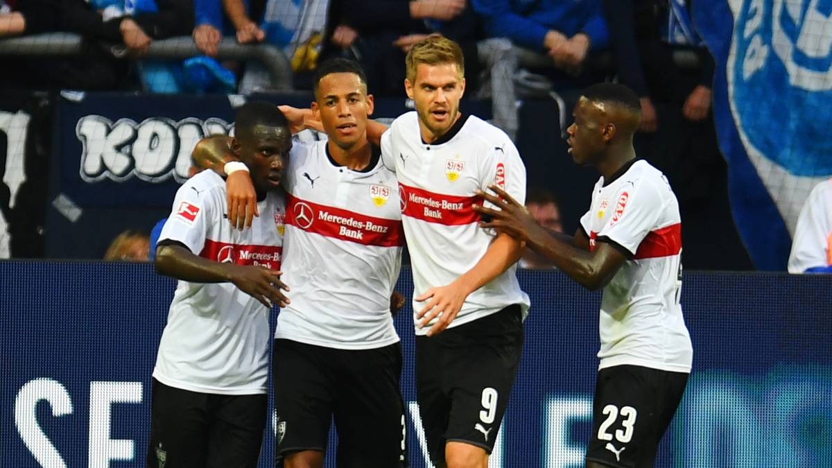 PLATZ 17 – VFB STUTTGART: In Stuttgart bewegt man sich zwischen Genie und Wahnsinn. Tolle Fans sorgen für Stimmung, aber die Vereinsführung versank jüngst auch gerne im Chaos. Das kostet Punkte
