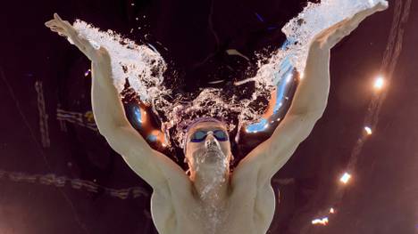 Frankreichs Schwimmstar Leon Marchand gewann innerhalb von zwei Stunden zweimal Gold