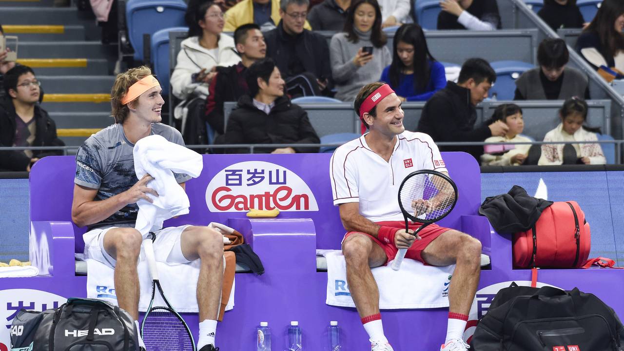 Alexander Zverev hat gelassen auf die Kritik von Roger Federer reagiert