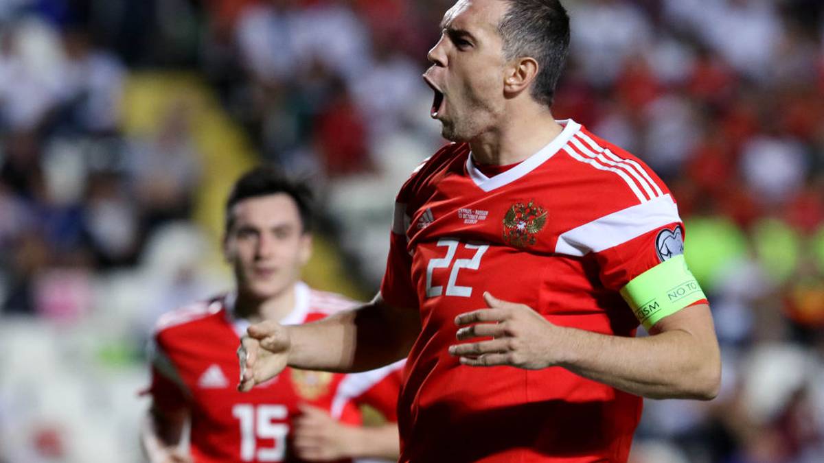PLATZ 6 - ARTYOM DZYUBA: Die Sbornaja unterlag im Top-Spiel am vorletzten Spieltag Belgien mit 1:4, ist dennoch als Gruppenzweiter bei der EM 2020 dabei. Vor allem dank des treffsicheren Stürmers von Zenit St. Petersburg. Der 31-Jährige hat in neun Einsätzen neun Mal ins Schwarze getroffen