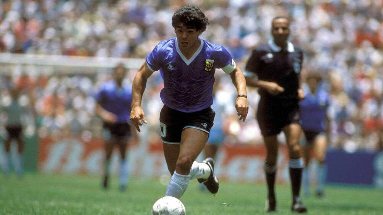 Erstes Mega-Angebot für Maradona-Trikot