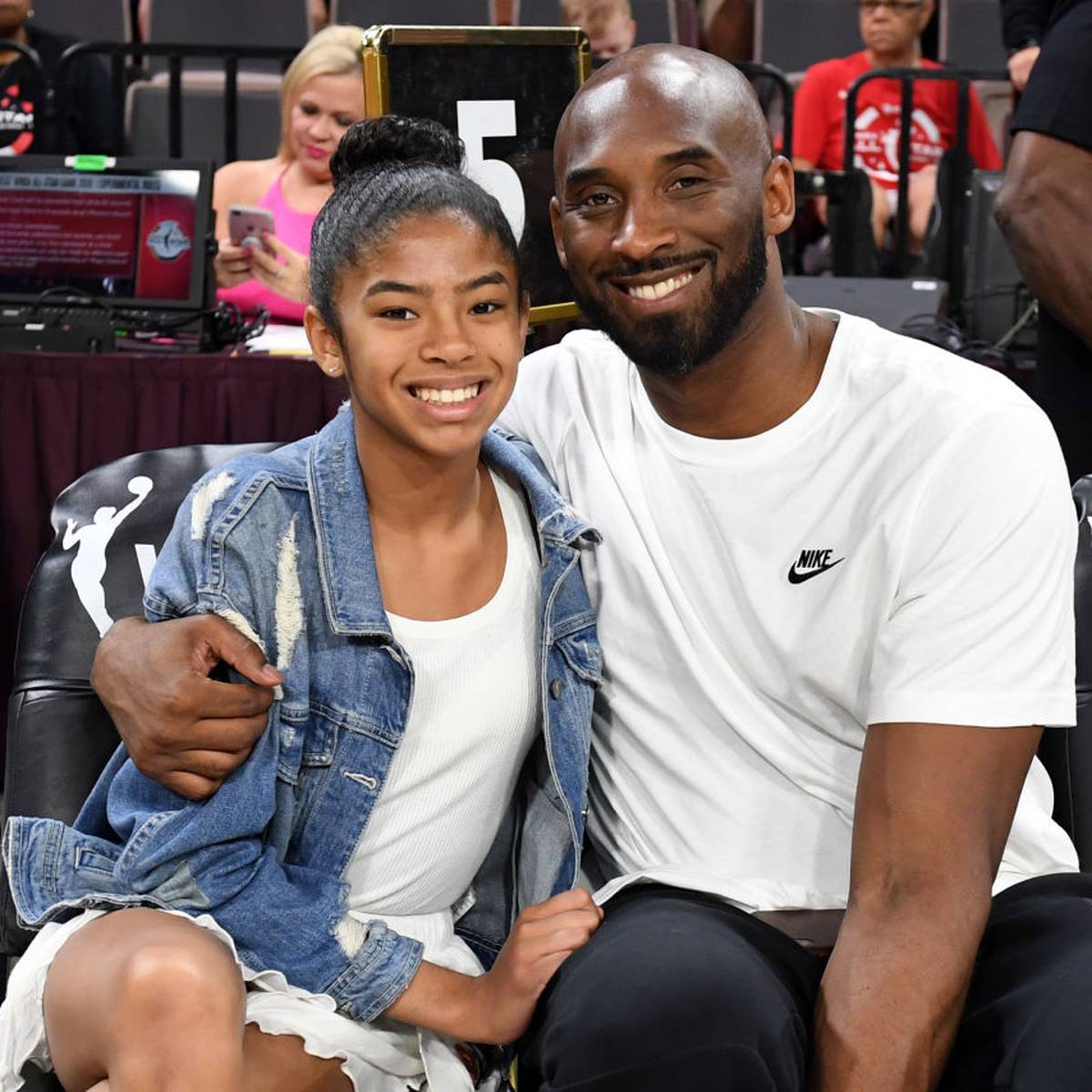 Nba Kobe Und Gianna Bryant Wohl Heimlich Beerdigt Worden