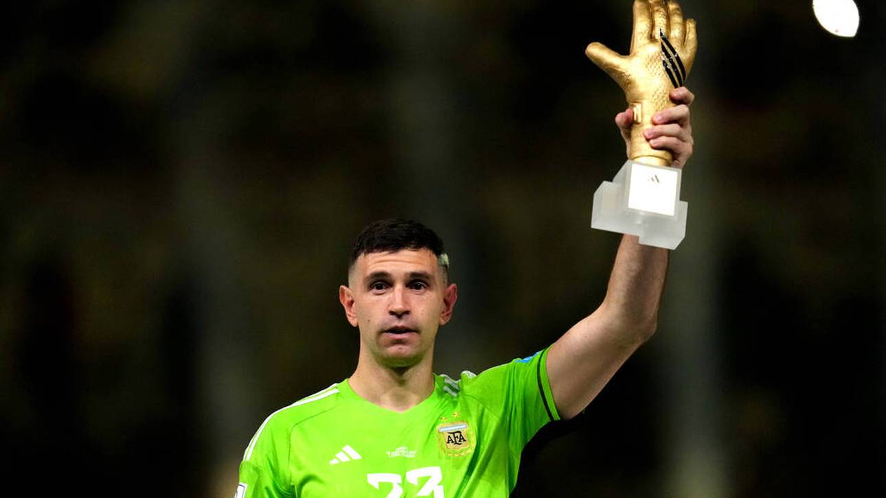 Skandal-Keeper mit schöner Geste