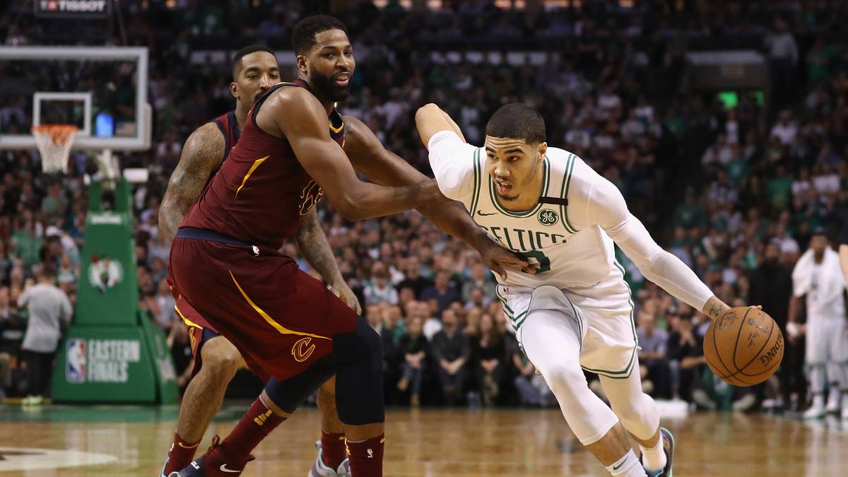 Durch Haywards Verletzung bekommt Tatum früh viel Spielzeit und Verantwortung - und zahlt das Vertrauen mit 14 Punkten und 5 Rebounds im Schnitt zurück. In den Playoffs (die für den Award allerdings nicht zählen) legt der Rookie sogar 18 Zähler im Schnitt auf und zeigt eindrucksvoll, dass er schon im ersten Jahr absoluter Leistungsträger ist
