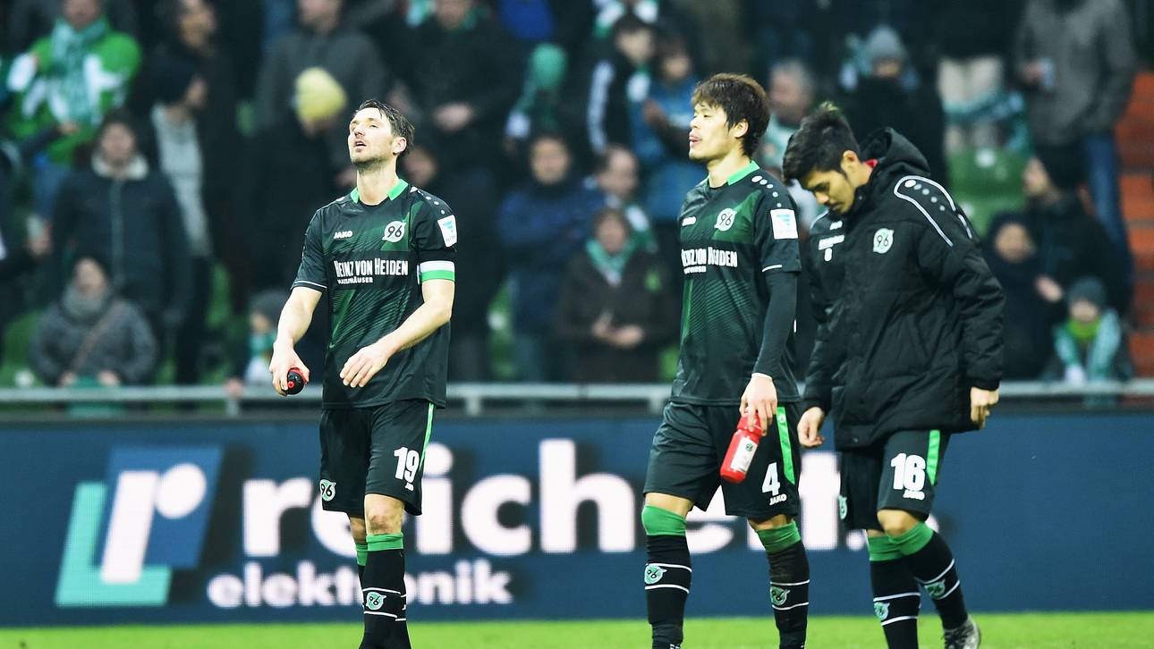 Werder Bremen v Hannover 96 - Bundesliga