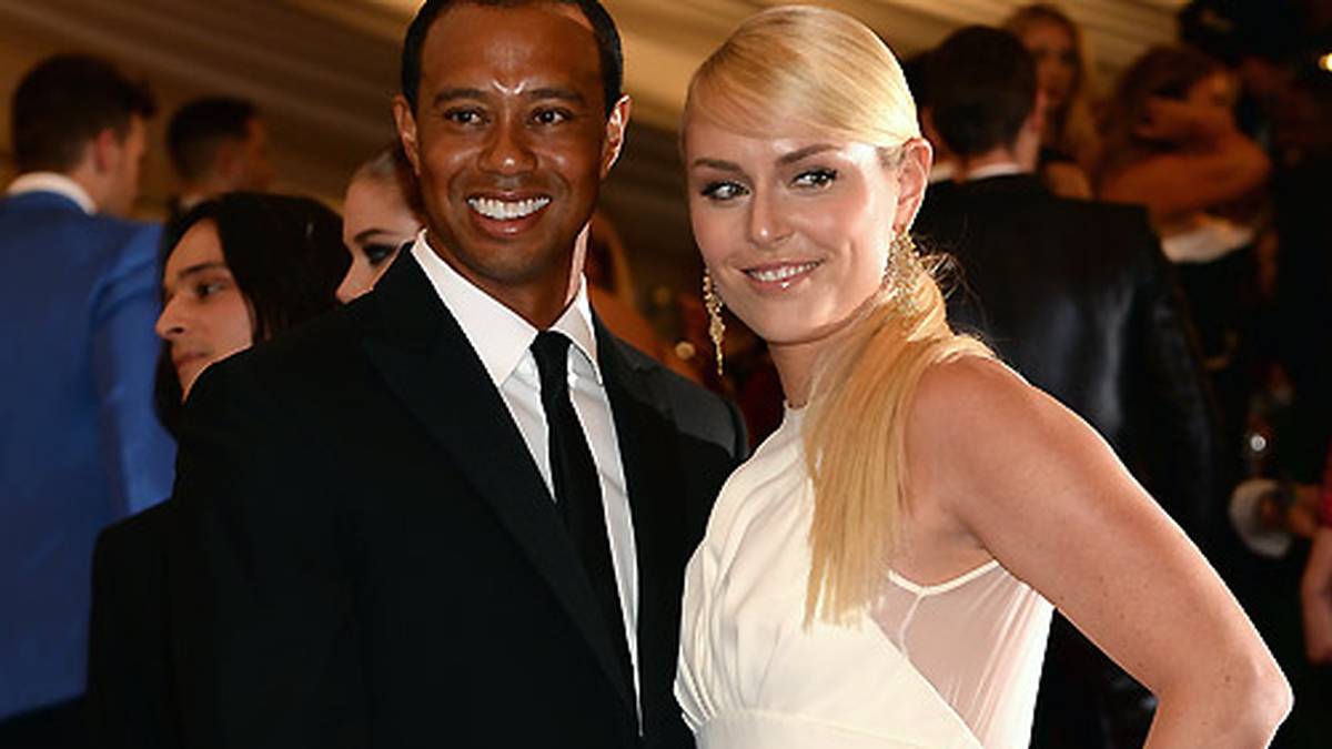 Beide erleben zur gleichen Zeit auch sportliche Krisen - bei Vonn ist dies zwei Kreuzbandrissen geschuldet. Woods gibt ihr in dieser schweren Zeit Kraft 