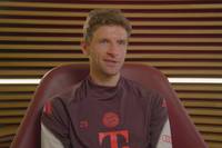 Thomas Müller hat bekanntlich nur noch bis zum Sommer 2025 Vertrag. Zu seiner Zukunft über 2025 hinaus hält sich der 35-Jährige bedeckt. 