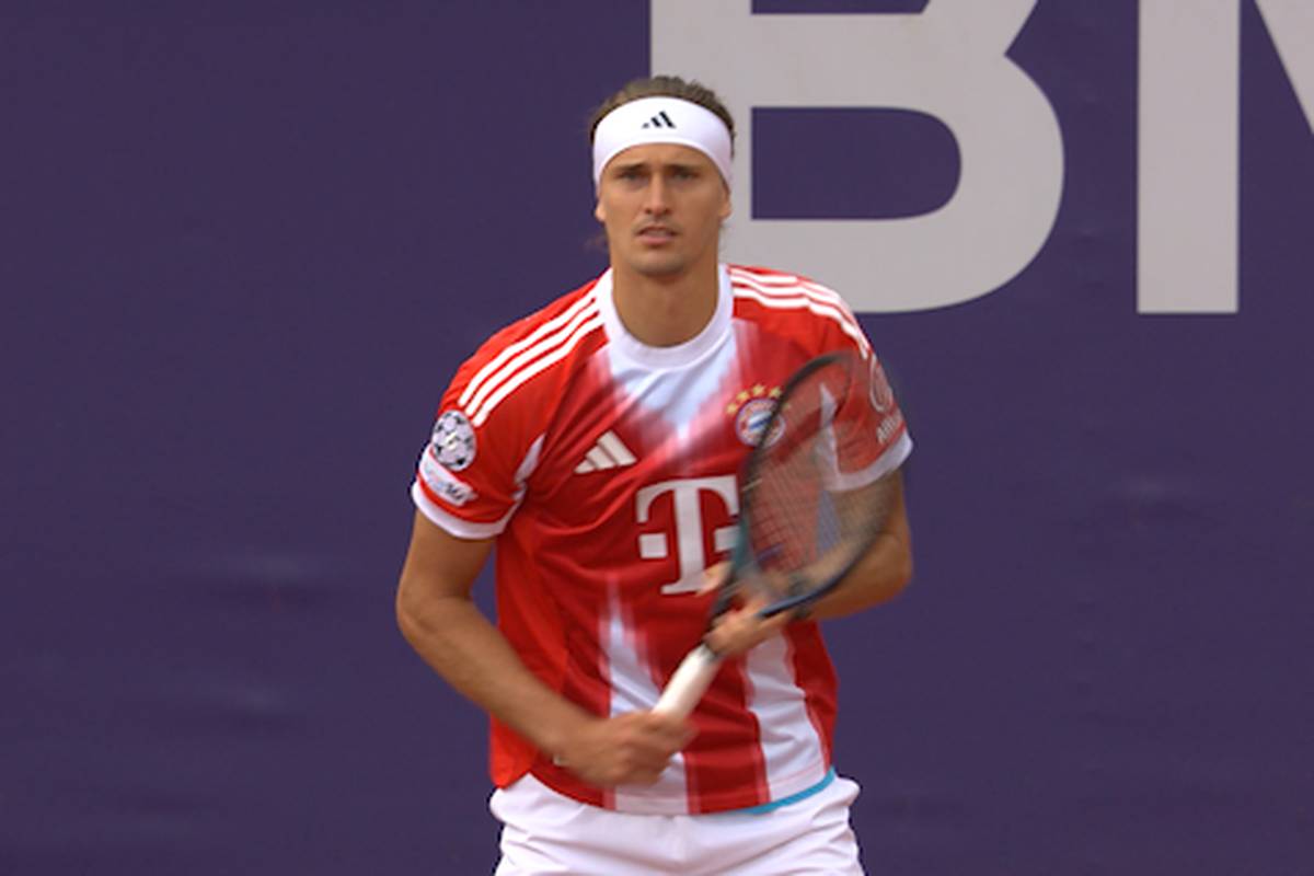 Besonderer Zverev-Auftritt im Bayern-Trikot
