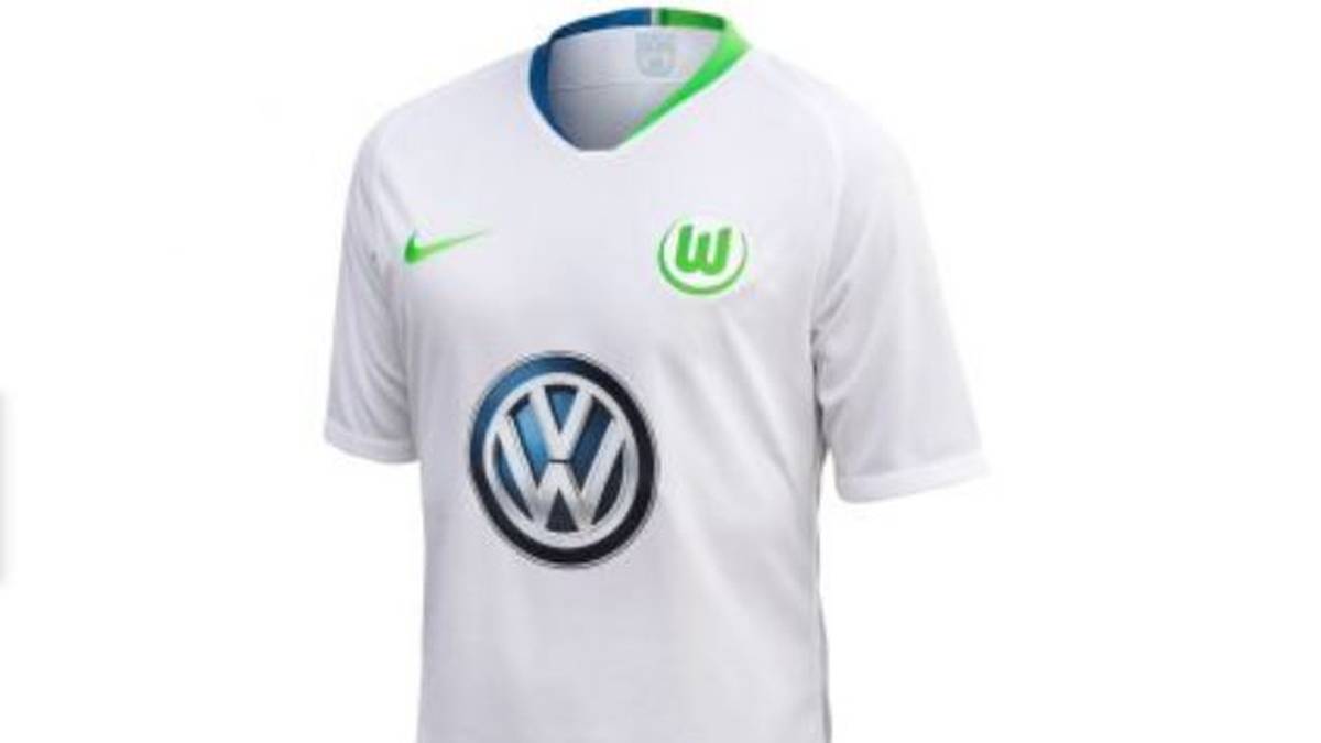 In schlichtem Weiß ist das neue Auswärtstrikot des Relegations-Siegers gehalten, auffällig ist lediglich der Kragen in Grün und Blau